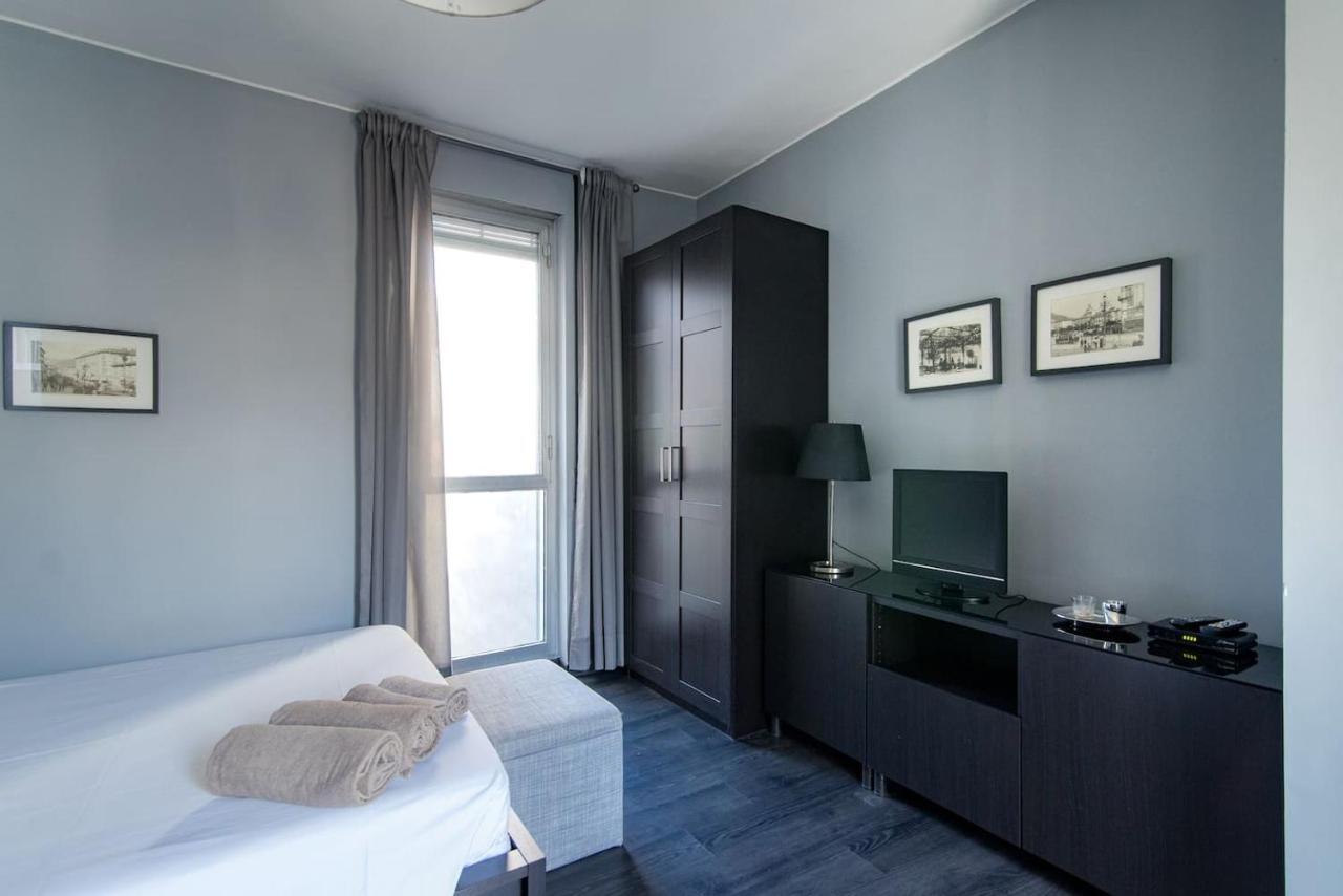 Via Mentana 32 - The House Of Travelers Apartment Como Exterior photo
