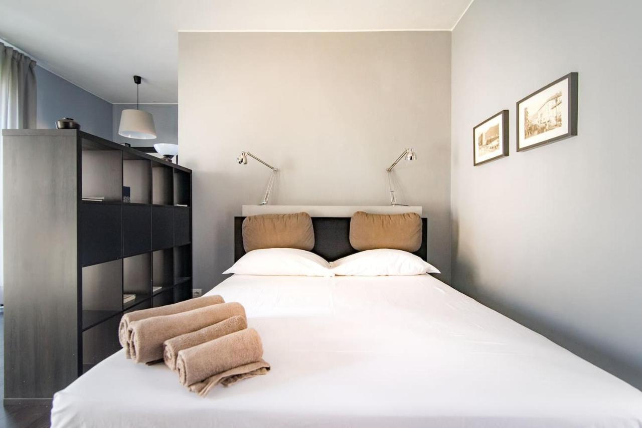 Via Mentana 32 - The House Of Travelers Apartment Como Exterior photo
