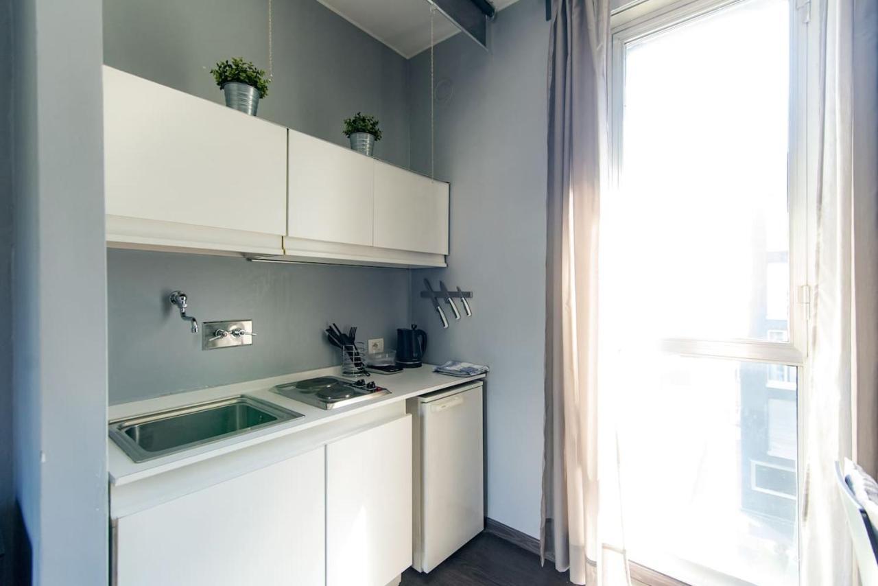 Via Mentana 32 - The House Of Travelers Apartment Como Exterior photo