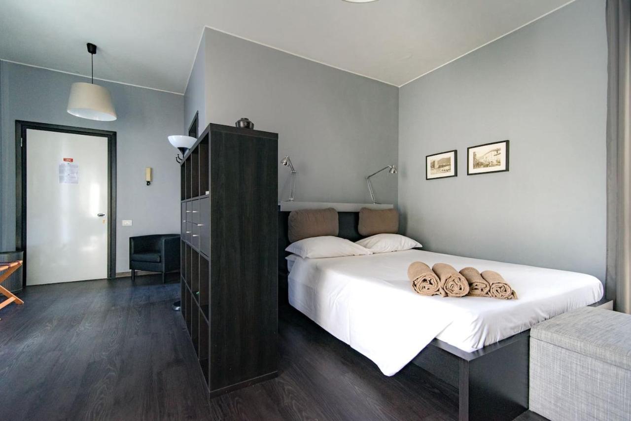 Via Mentana 32 - The House Of Travelers Apartment Como Exterior photo