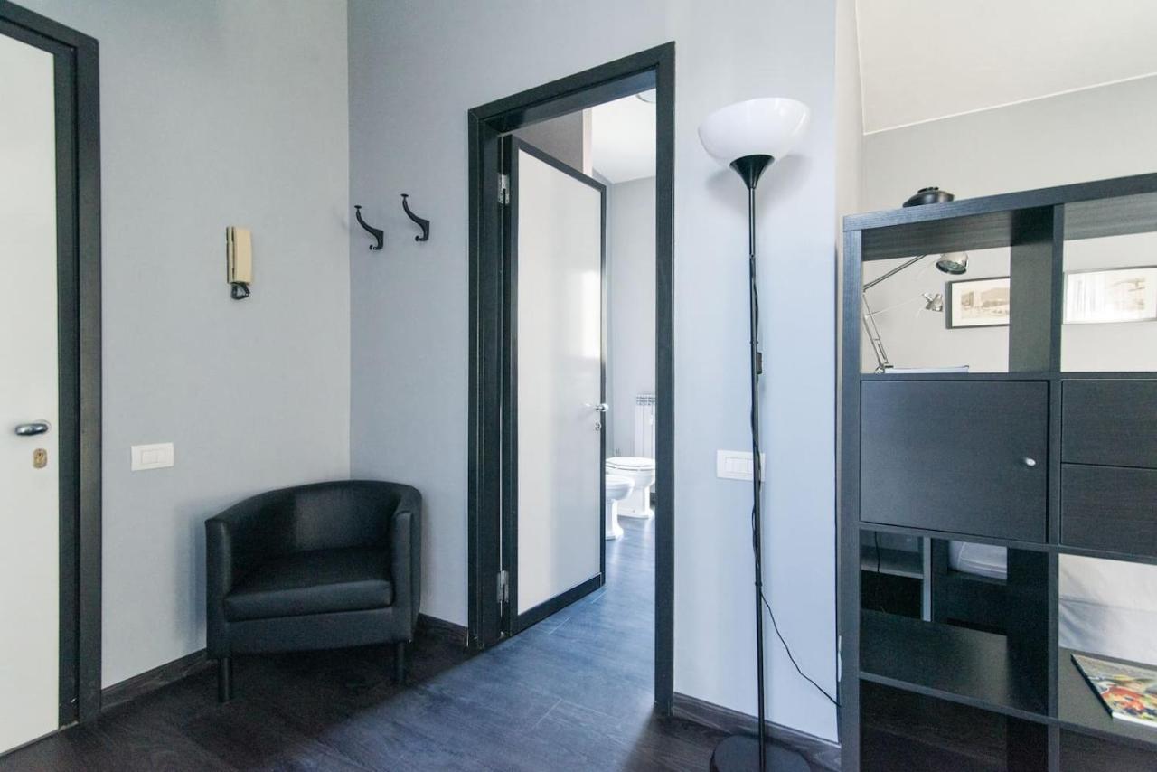 Via Mentana 32 - The House Of Travelers Apartment Como Exterior photo